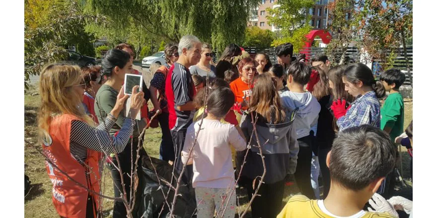 Dogayi Tanima Kampi Etkinligimiz Memurlar Postasi'nda Haber Olmustur.