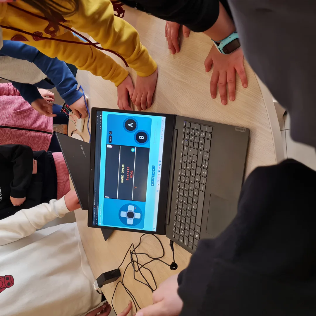 Bilim ve Teknoloji Haftasında projelerimizi sunduk - 1